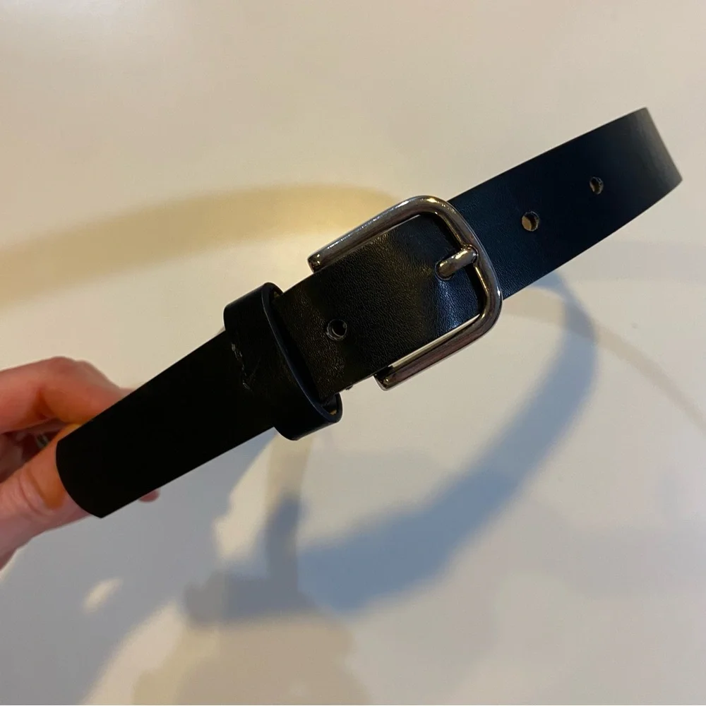 Children's Place classic black faux leather belt silver tone buckle size 4-7